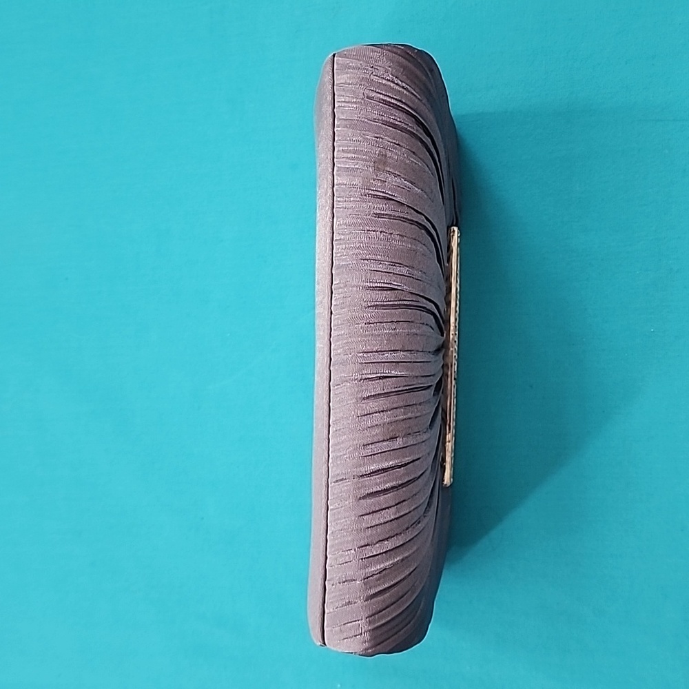 Silver Rhinestone Clutch - Picture 4 of 10